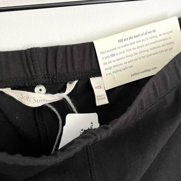 NWT Soft Surroundings Women’s Ankle Length Button Ankle Leggings Black Petite XS - Picture 5 of 10